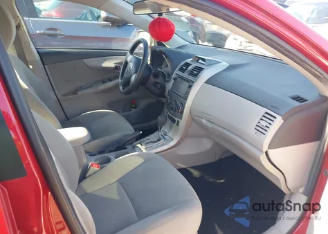 2013 Toyota Corolla Le z USA, uszkodzony, nr VIN 5YFBU4EE0DP188054